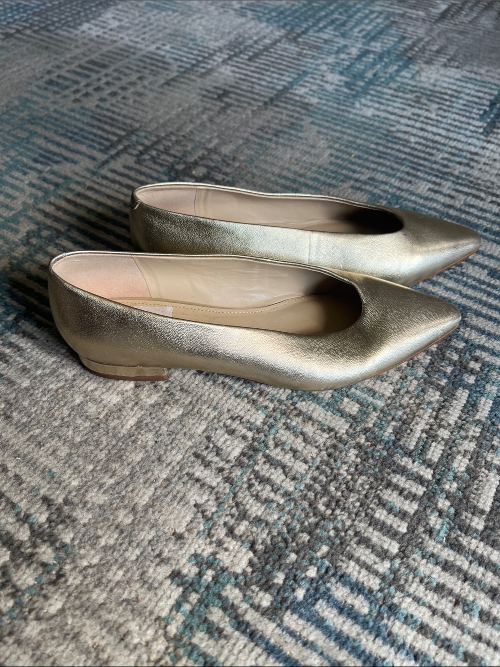 Marc Fisher LTD Metallic Gold Pointed Toe Ballet Flats Shoes Size 7M